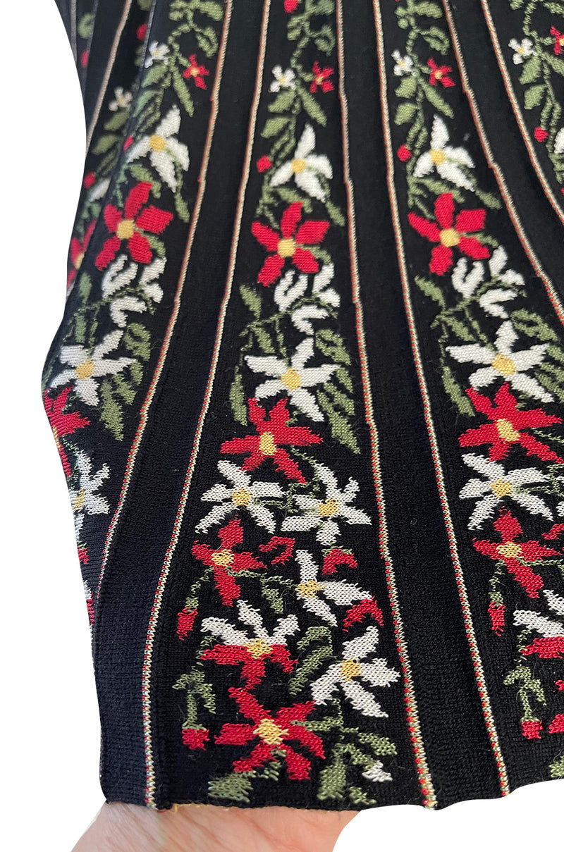 Gorgeous Fall 2000 Azzedine Alaia Documented Flared Stretch Knit Floral Pattern Skirt