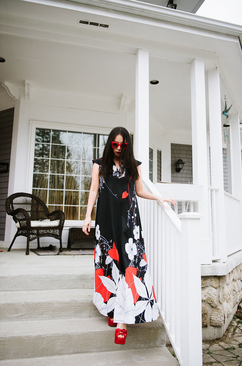 1970s Malama Hawaii  Bright Red Floral Jersey Black Dress