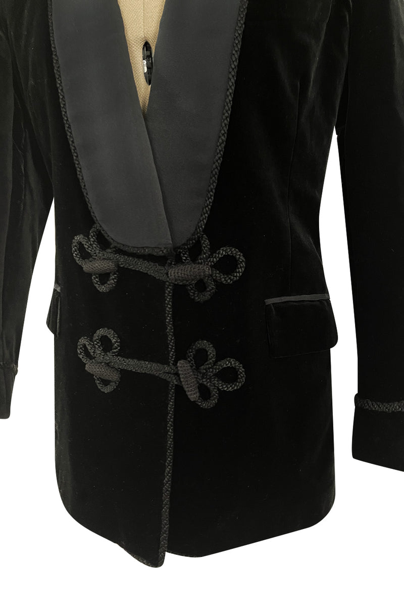 Unbelievable Vintage Turnbull & Asser Men's Black Velvet Smoking Jacket w Braided Silk Cord