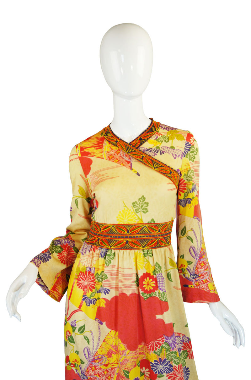 1970s Print Kimono Goldworm Knit Dress