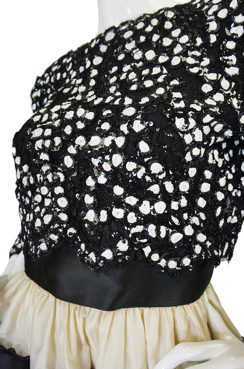 Fall 2006 Bill Blass Strapless Strapless Black Applique Floral & Net D –  Shrimpton Couture