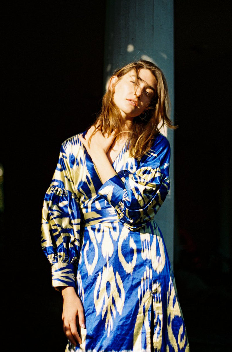 Recent Zazi Vintage Silk Ikat "Madhu" Bliue & Gold Caftan Dress