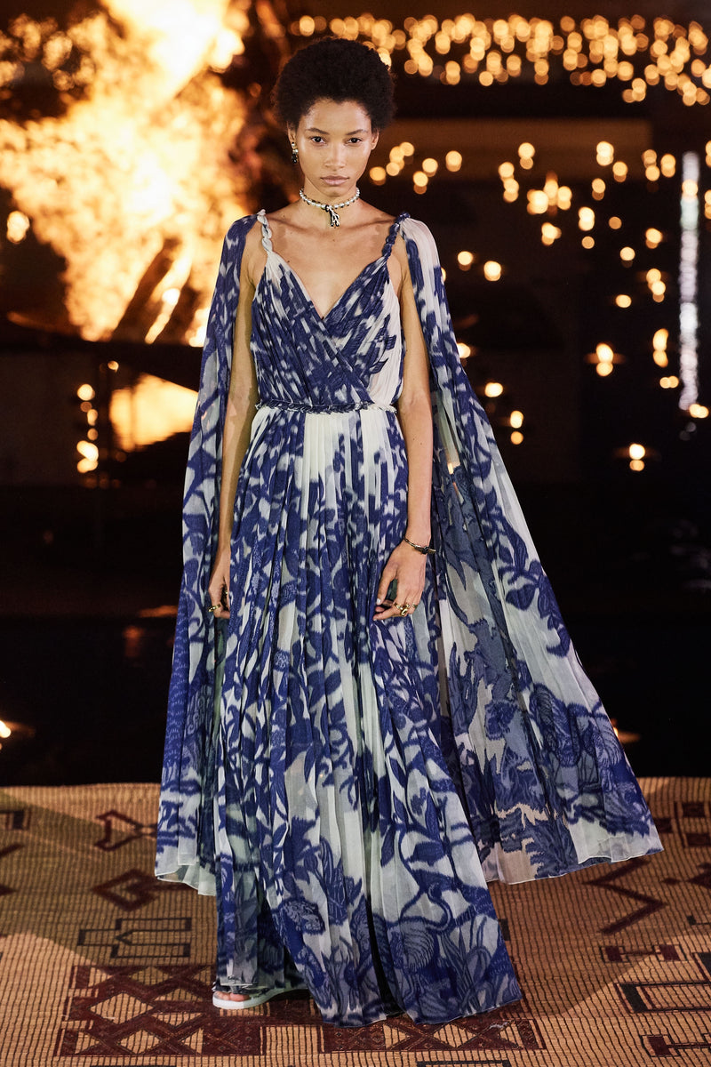 Cruise 2020 Christian Dior by Maria Grazia Chiuri Deep Blue Cape Back Shrimpton Couture Cruise 2020 Christian Dior by Maria Grazia Chiuri Deep Blue Cape Back Shrimpton Couture