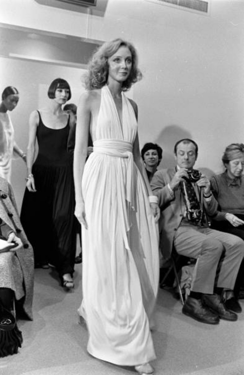 Estevez Couture Vintage Silk Statement Dress 2 Pc Evening Gown 1970s at  1stDibs | vintage silk dress, vintage silk gown, statement evening dresses