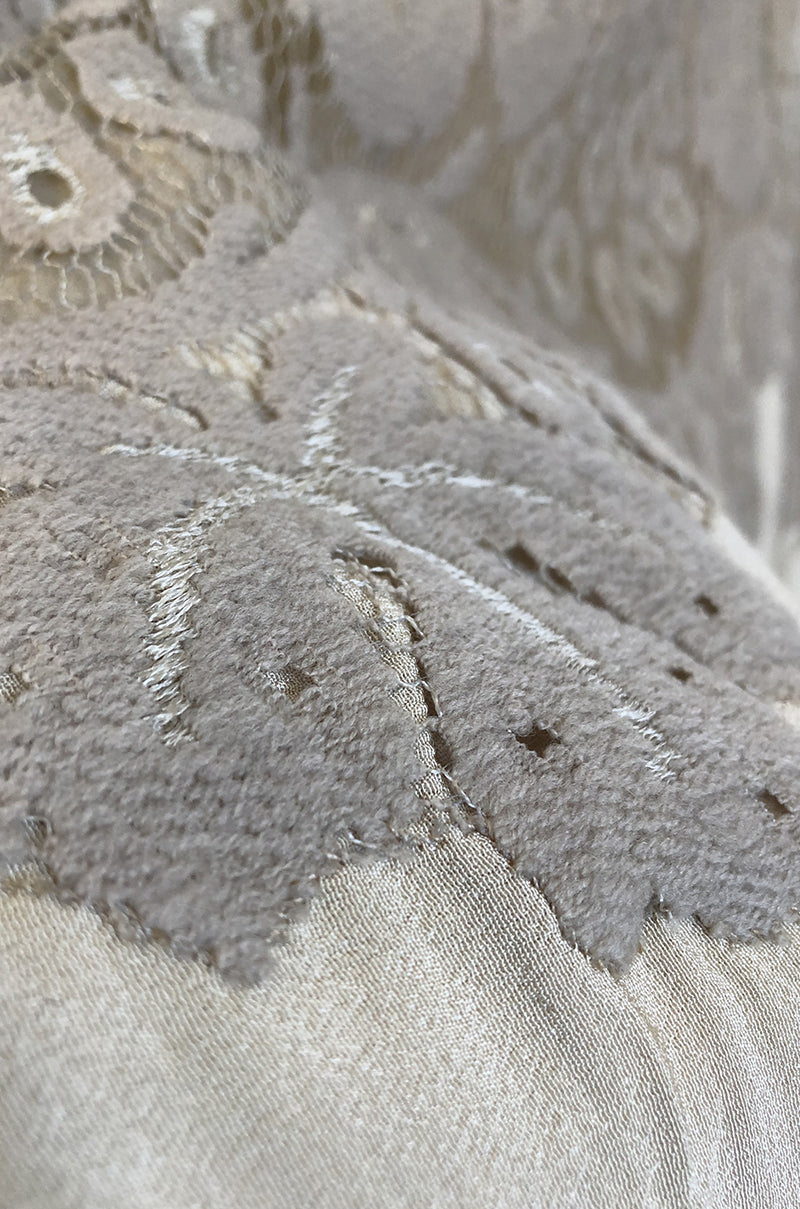 1920s Vogue Company Netted Chenille Lace on Ivory Silk Flapper Cape