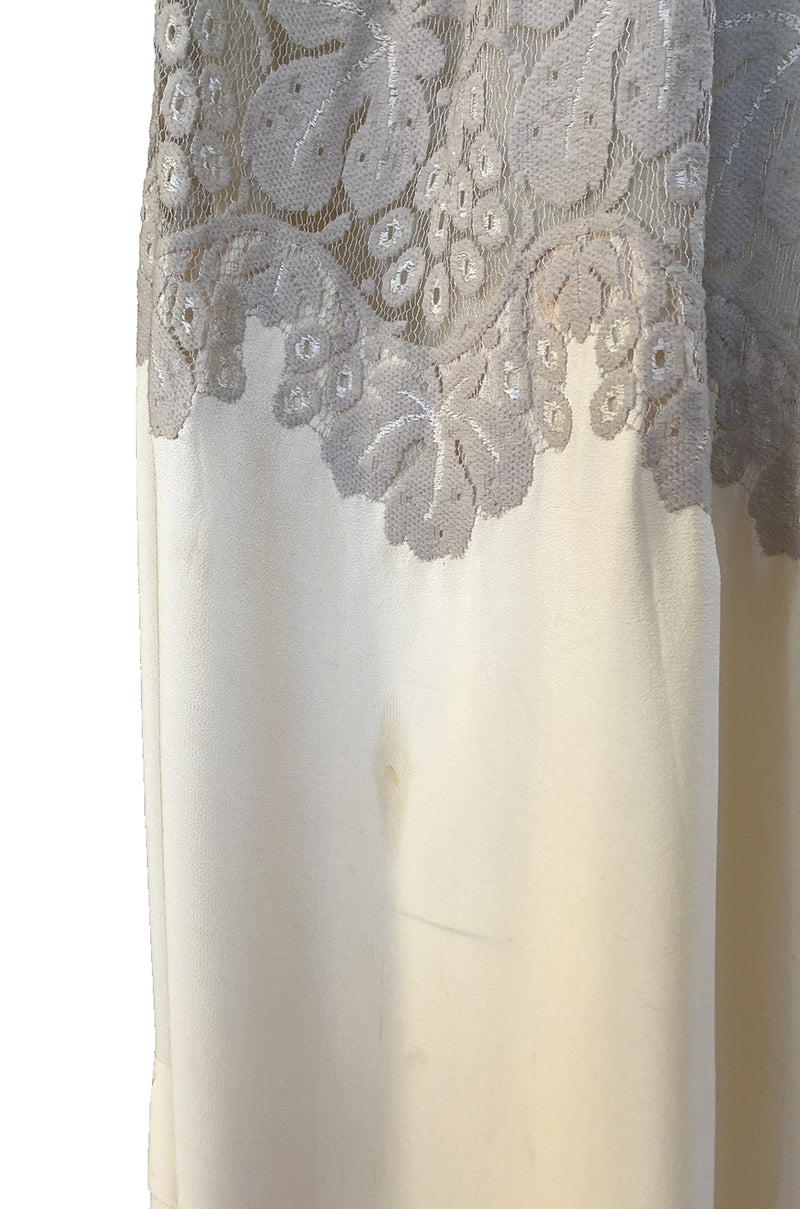 1920s Vogue Company Netted Chenille Lace on Ivory Silk Flapper Cape