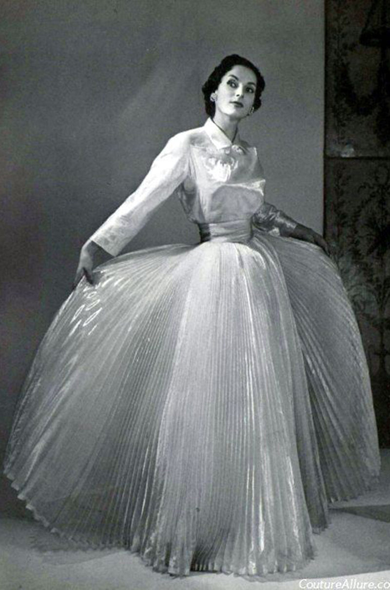 c.1954 Jeanne Lanvin Castillo Haute Couture Emerald Gold Organza Dre Shrimpton Couture